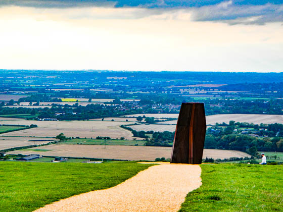 Dunstable Downs Monument &mdash; an eerie but practical 'wind-catcher' installation